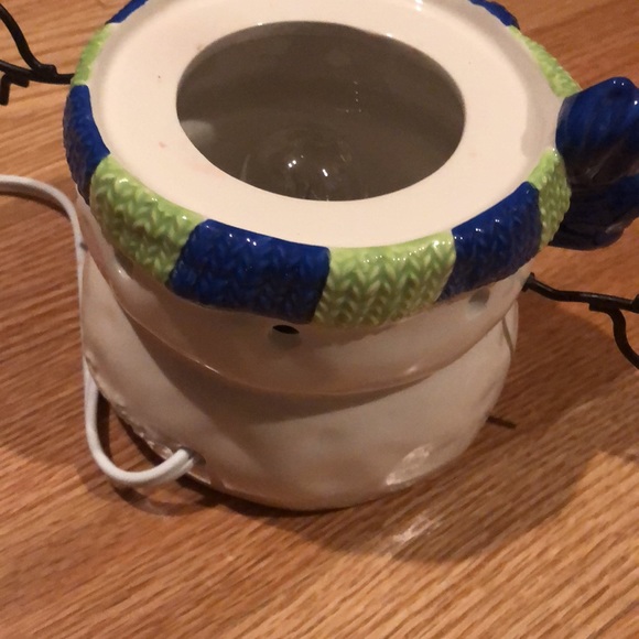 Snowman Scentsy burner - Picture 3 of 4